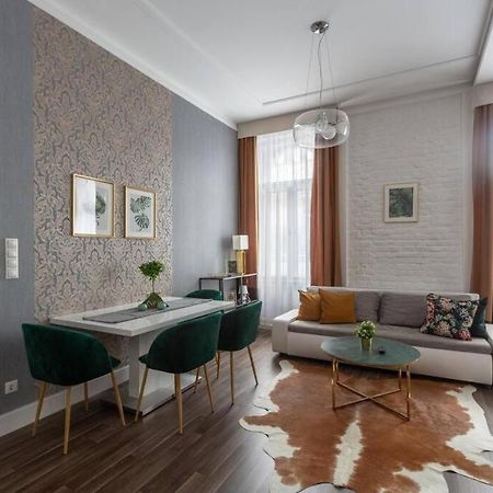 Chic, Captivating Space Near Opera House Budapest Exterior photo